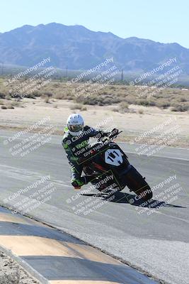 media/Dec-01-2025-Moto Forza (Mon) [[2daa91e15f]]/3-Beginner Group/Session 3 (Turn 16 Inside)/